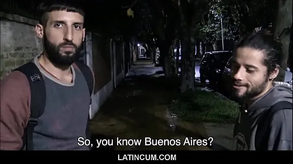 Jóvenes hispanos latinos pagan dinero para chupar y follarse unos a otros POV