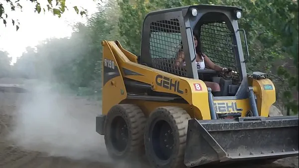 Mira Sexy Desi Bhbi conduciendo una máquina dura - Maya total de Tube