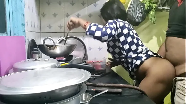Watch The maid who came from the village did not have any leaves, so the owner took advantage of that and fucked the maid (Hindi Clear Audio total Tube