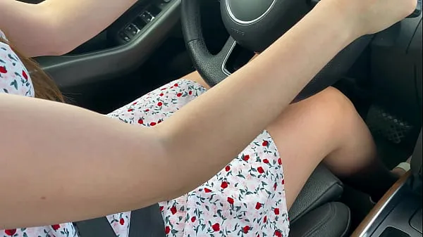 Bekijk Stepmother: - Okay, I'll spread your legs. A young and experienced stepmother sucked her stepson in the car and let him cum in her pussy totale buis