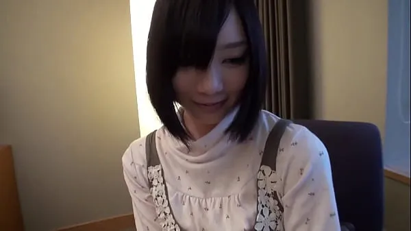 观看总管公开超人气色情明星 Airi Suzumura 在正式出道前罕见的性爱录像！ 她的脸上带着一丝纯真和她的第一反应。 从那时起，她的透明度就非常好